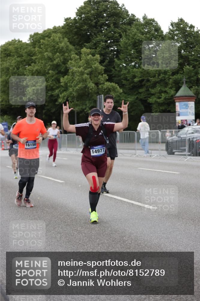 29.06.2025 - hella hamburg halbmarathon Jannik Wohlers http://msf.ph/oto/8152789 29.06.2025 10:52:38 Lombardsbrücke 2146, 2291, 2701, 2988, 3787, 4626, 4729, 6135, 6521, 7681, 7737, 9545, 10055, 10417, 10568, 10661, 10981, 11520, 11524, 11919, 12127, 12128, 13489, 13916, 13917, 14643, 14765, 14807, 14977, 14979, 16137, 16156, 16961, 18988 meine-sportfotos.de