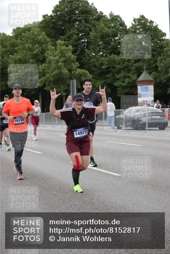 29.06.2025 - hella hamburg halbmarathon Jannik Wohlers http://msf.ph/oto/8152817 29.06.2025 10:52:38 Lombardsbrücke 2146, 2291, 2701, 2988, 3787, 4626, 4729, 6135, 6521, 7681, 7737, 9545, 10055, 10417, 10568, 10661, 10981, 11520, 11524, 11919, 12127, 12128, 13489, 13916, 13917, 14643, 14765, 14807, 14977, 14979, 16137, 16156, 16961, 18988 meine-sportfotos.de