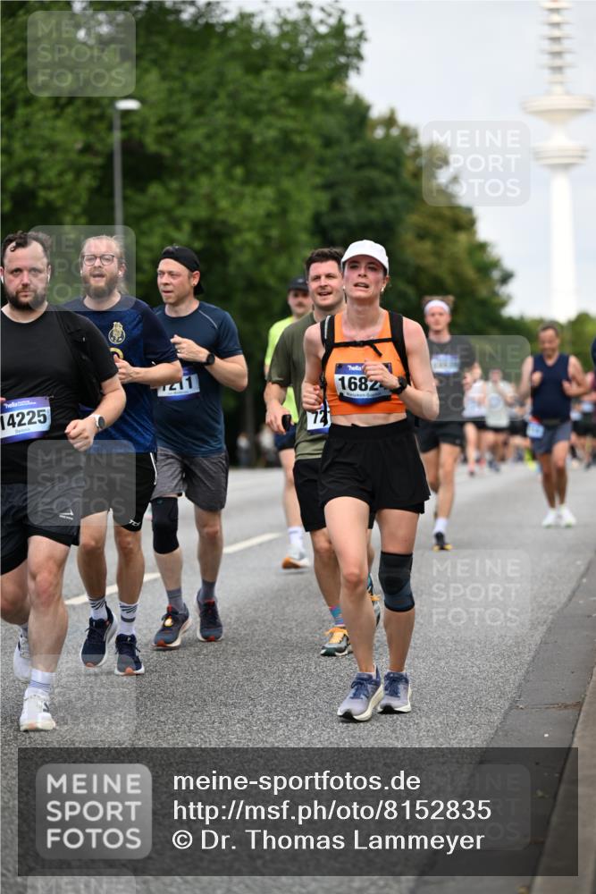 29.06.2025 - hella hamburg halbmarathon Dr. Thomas Lammeyer http://msf.ph/oto/8152835 29.06.2025 10:07:28 Kennedybrücke 1114, 1135, 1138, 1482, 1702, 1885, 2594, 2619, 2759, 2782, 2810, 3001, 3572, 3630, 4066, 4511, 4613, 4665, 6217, 6391, 7210, 7211, 7290, 7935, 8614, 9439, 9453, 9554, 10824 meine-sportfotos.de