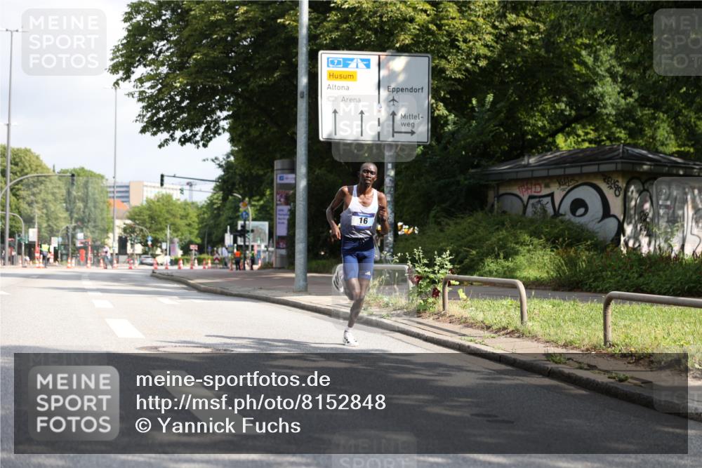29.06.2025 - hella hamburg halbmarathon Yannick Fuchs http://msf.ph/oto/8152848 29.06.2025 09:59:34 20KM 16 meine-sportfotos.de