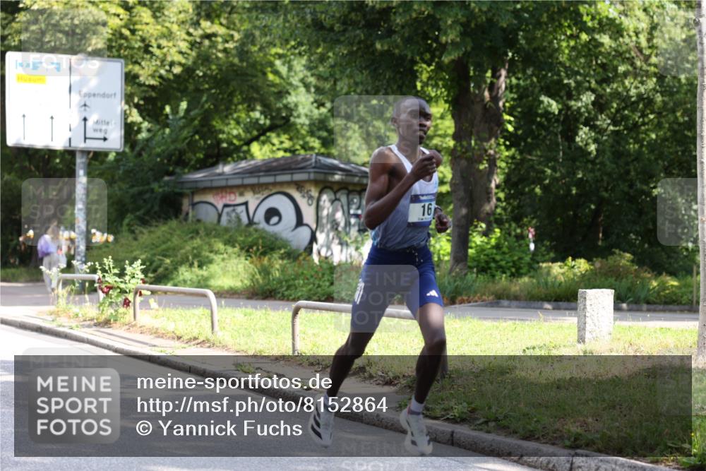 29.06.2025 - hella hamburg halbmarathon Yannick Fuchs http://msf.ph/oto/8152864 29.06.2025 09:59:36 20KM 16 meine-sportfotos.de