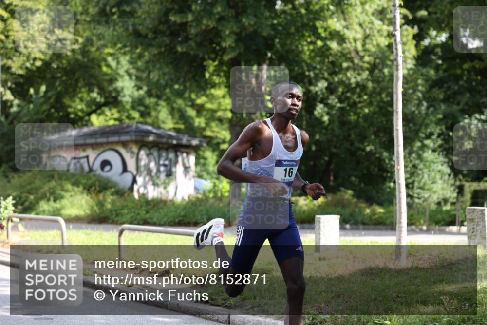 29.06.2025 - hella hamburg halbmarathon Yannick Fuchs http://msf.ph/oto/8152871 29.06.2025 09:59:36 20KM 16 meine-sportfotos.de