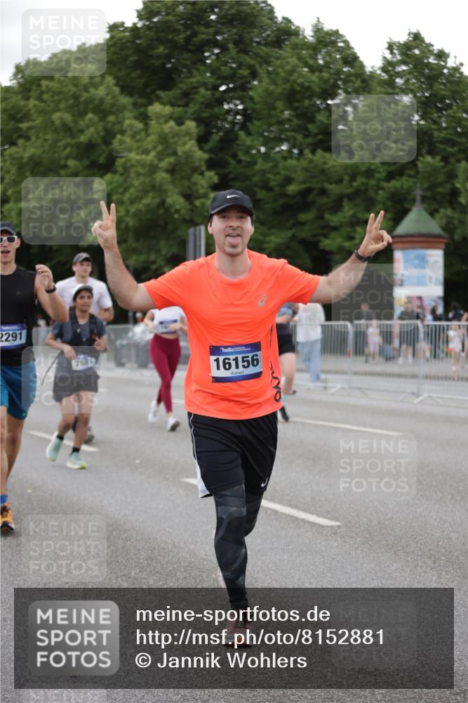 29.06.2025 - hella hamburg halbmarathon Jannik Wohlers http://msf.ph/oto/8152881 29.06.2025 10:52:40 Lombardsbrücke 2291, 2701, 2988, 3787, 4626, 6135, 6521, 7681, 9545, 10417, 10568, 10661, 11520, 11524, 11919, 12127, 12128, 13489, 13916, 13917, 14038, 14765, 14807, 14977, 14979, 16137, 16156, 16961, 18988 meine-sportfotos.de