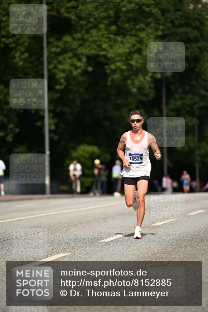 29.06.2025 - hella hamburg halbmarathon Dr. Thomas Lammeyer http://msf.ph/oto/8152885 29.06.2025 09:41:57 Kennedybrücke  meine-sportfotos.de