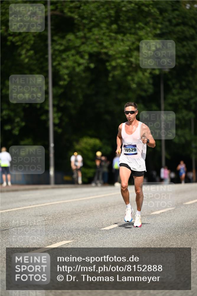 29.06.2025 - hella hamburg halbmarathon Dr. Thomas Lammeyer http://msf.ph/oto/8152888 29.06.2025 09:41:57 Kennedybrücke  meine-sportfotos.de