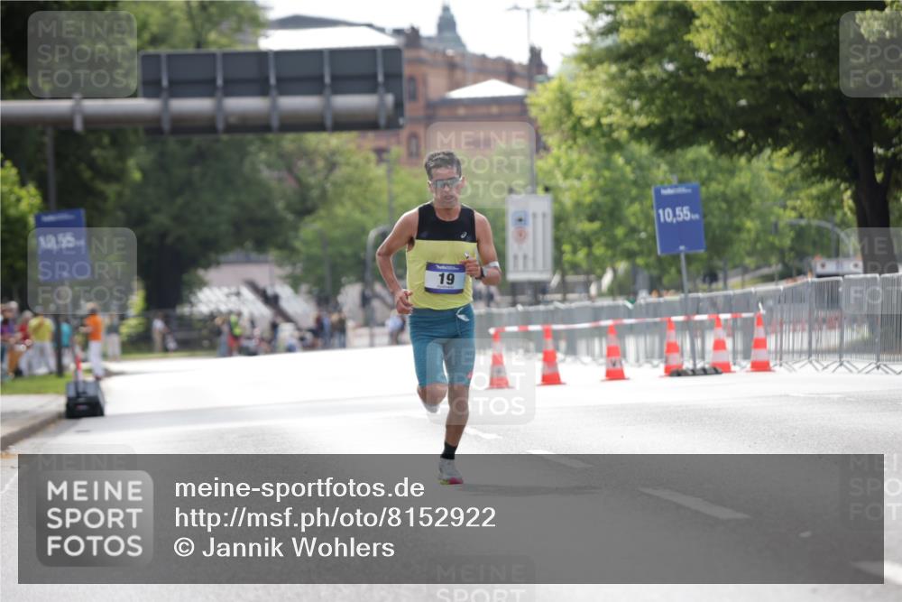 29.06.2025 - hella hamburg halbmarathon Jannik Wohlers http://msf.ph/oto/8152922 29.06.2025 09:32:11 Lombardsbrücke 14, 17, 19, 21 meine-sportfotos.de