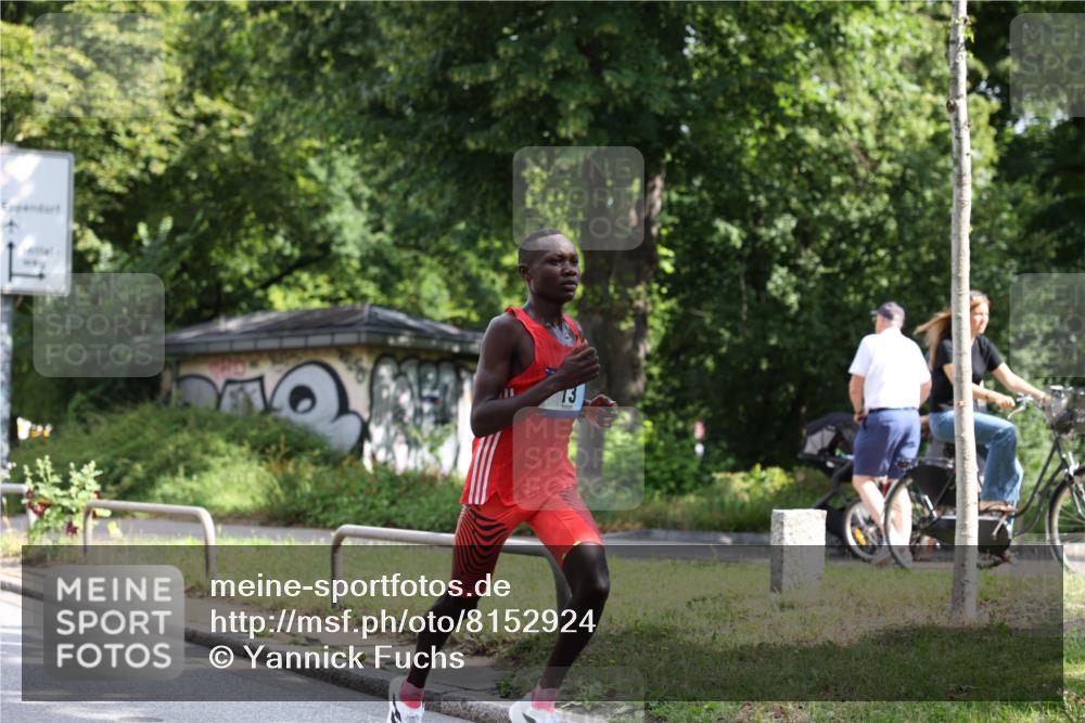 29.06.2025 - hella hamburg halbmarathon Yannick Fuchs http://msf.ph/oto/8152924 29.06.2025 10:00:06 20KM 6, 13, 15 meine-sportfotos.de