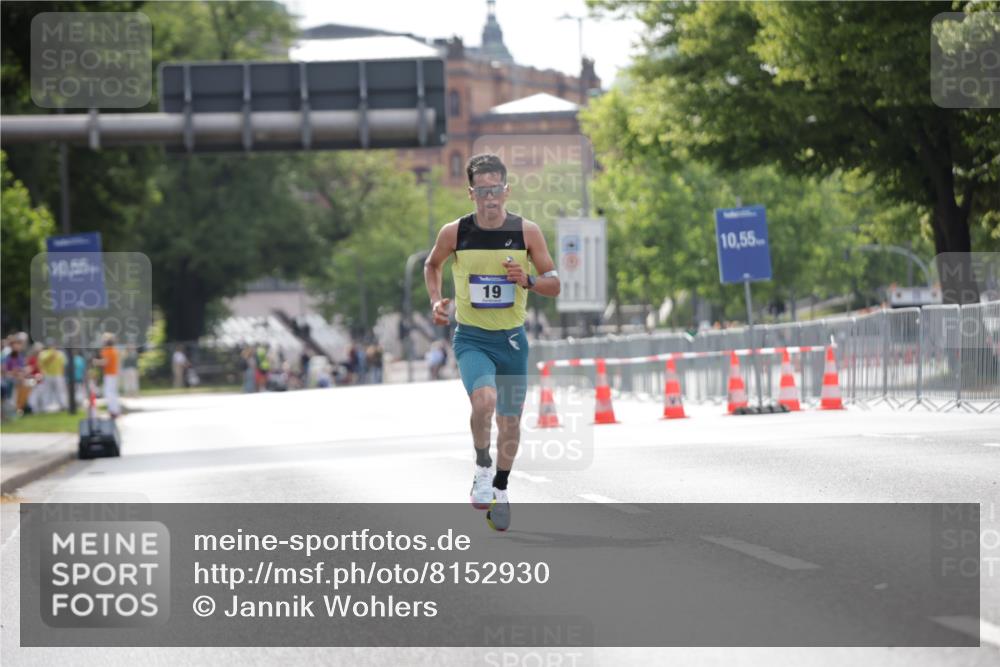 29.06.2025 - hella hamburg halbmarathon Jannik Wohlers http://msf.ph/oto/8152930 29.06.2025 09:32:11 Lombardsbrücke 14, 17, 19, 21 meine-sportfotos.de