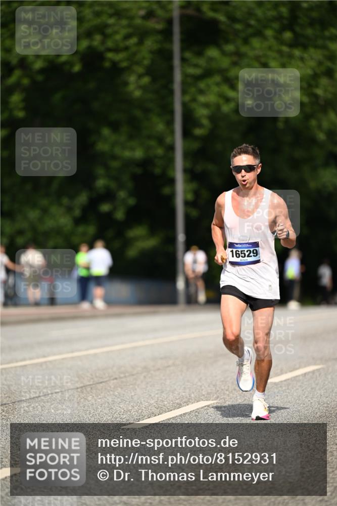 29.06.2025 - hella hamburg halbmarathon Dr. Thomas Lammeyer http://msf.ph/oto/8152931 29.06.2025 09:41:58 Kennedybrücke 4524 meine-sportfotos.de