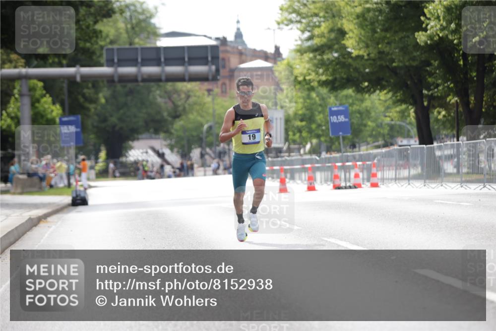 29.06.2025 - hella hamburg halbmarathon Jannik Wohlers http://msf.ph/oto/8152938 29.06.2025 09:32:11 Lombardsbrücke 14, 17, 19, 21 meine-sportfotos.de