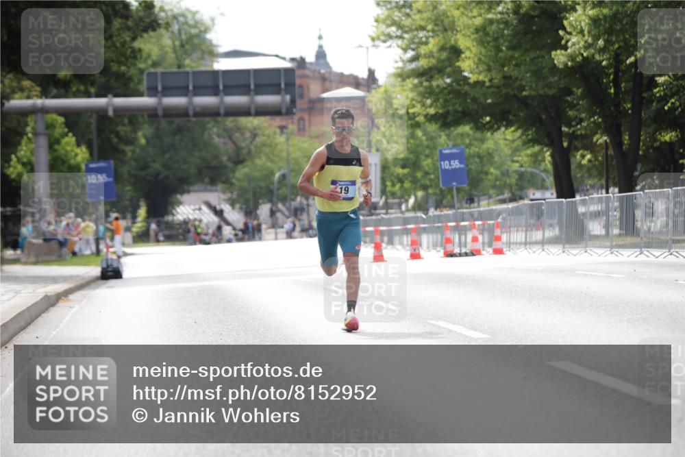 29.06.2025 - hella hamburg halbmarathon Jannik Wohlers http://msf.ph/oto/8152952 29.06.2025 09:32:12 Lombardsbrücke 14, 17, 19, 21 meine-sportfotos.de