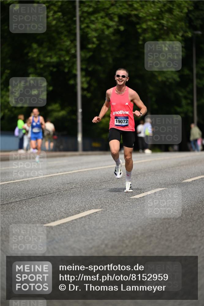 29.06.2025 - hella hamburg halbmarathon Dr. Thomas Lammeyer http://msf.ph/oto/8152959 29.06.2025 09:42:10 Kennedybrücke 4524 meine-sportfotos.de