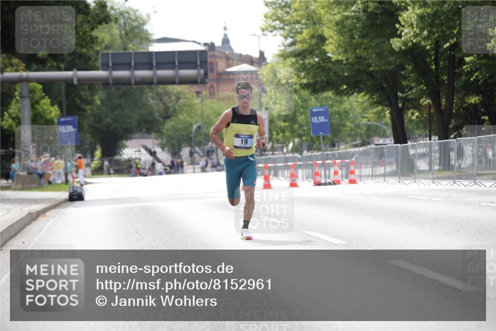 29.06.2025 - hella hamburg halbmarathon Jannik Wohlers http://msf.ph/oto/8152961 29.06.2025 09:32:12 Lombardsbrücke 14, 17, 19, 21 meine-sportfotos.de