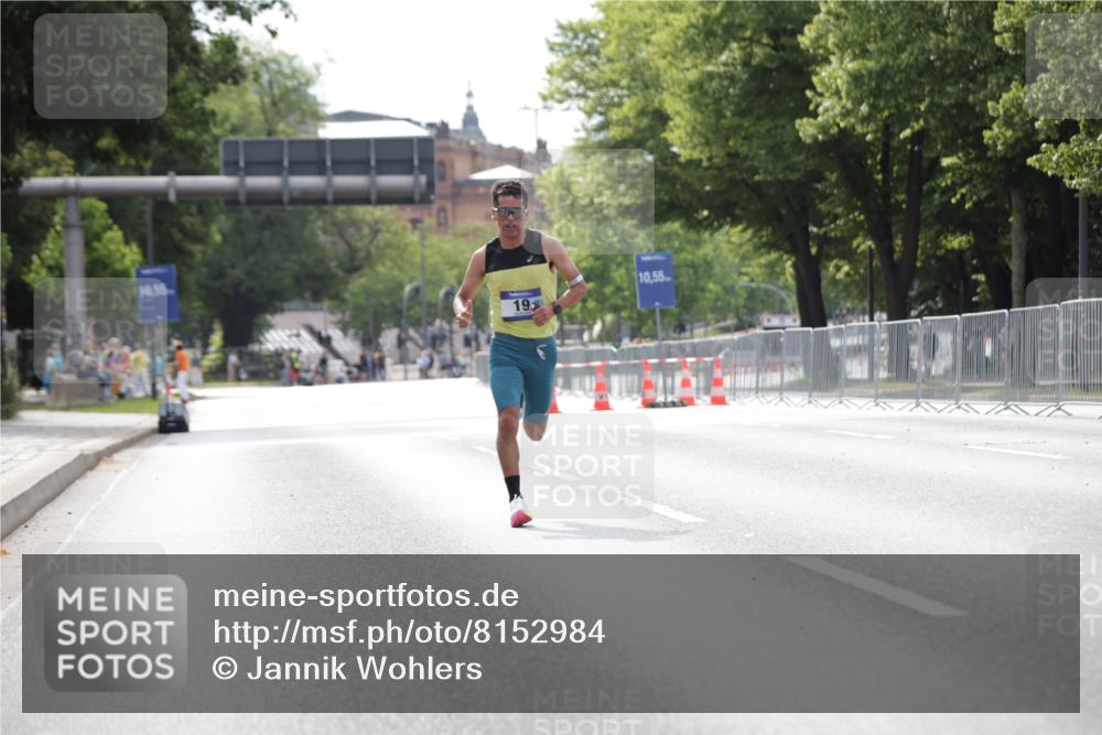 29.06.2025 - hella hamburg halbmarathon Jannik Wohlers http://msf.ph/oto/8152984 29.06.2025 09:32:12 Lombardsbrücke 14, 17, 19, 21 meine-sportfotos.de