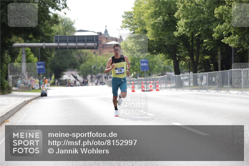 29.06.2025 - hella hamburg halbmarathon Jannik Wohlers http://msf.ph/oto/8152997 29.06.2025 09:32:12 Lombardsbrücke 14, 17, 19, 21 meine-sportfotos.de
