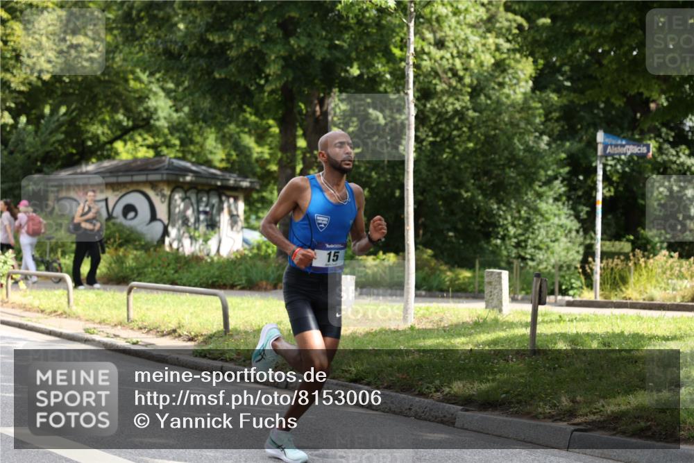 29.06.2025 - hella hamburg halbmarathon Yannick Fuchs http://msf.ph/oto/8153006 29.06.2025 10:00:31 20KM 8, 15, 20, 58, 59 meine-sportfotos.de