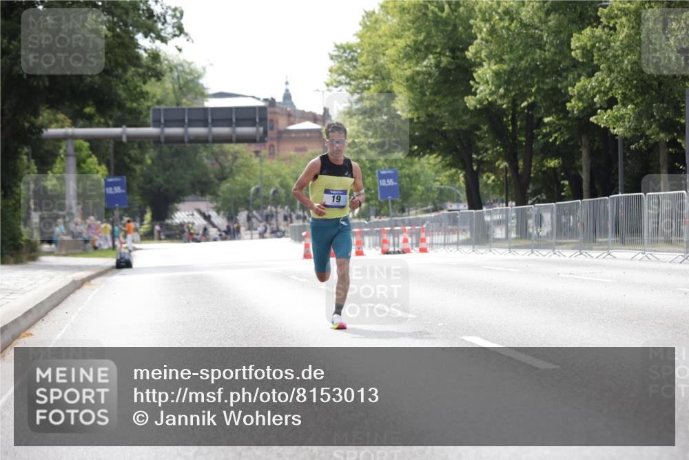 29.06.2025 - hella hamburg halbmarathon Jannik Wohlers http://msf.ph/oto/8153013 29.06.2025 09:32:12 Lombardsbrücke 14, 17, 19, 21 meine-sportfotos.de