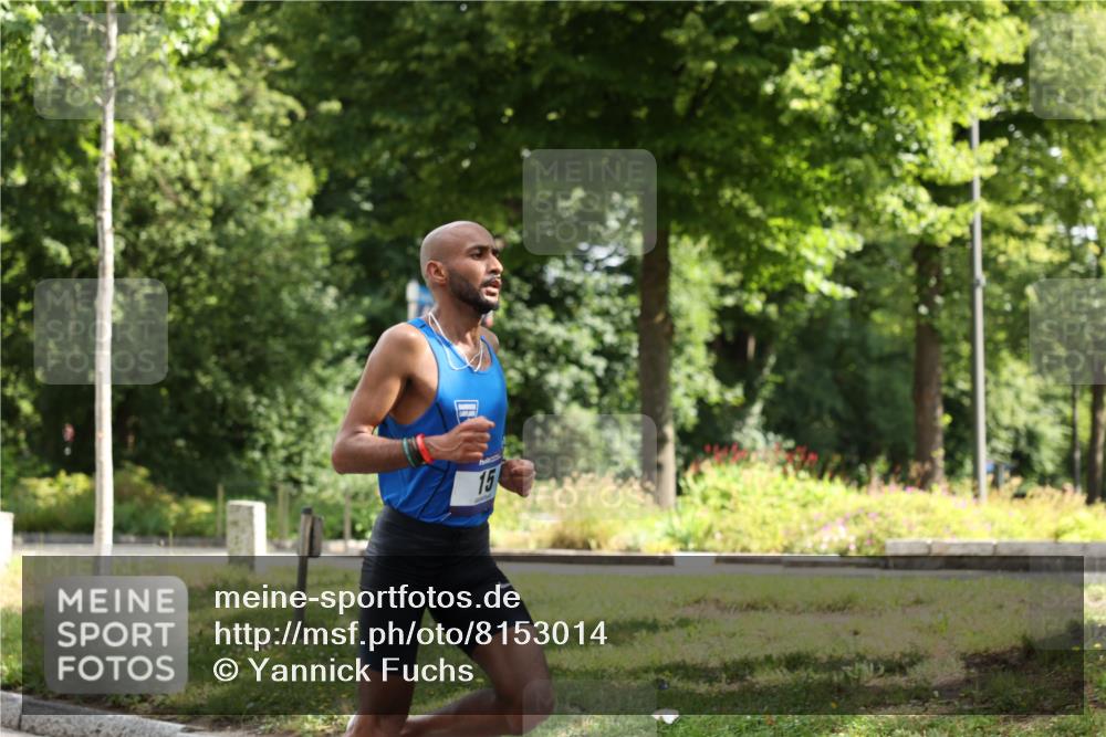 29.06.2025 - hella hamburg halbmarathon Yannick Fuchs http://msf.ph/oto/8153014 29.06.2025 10:00:32 20KM 8, 20, 58, 59 meine-sportfotos.de
