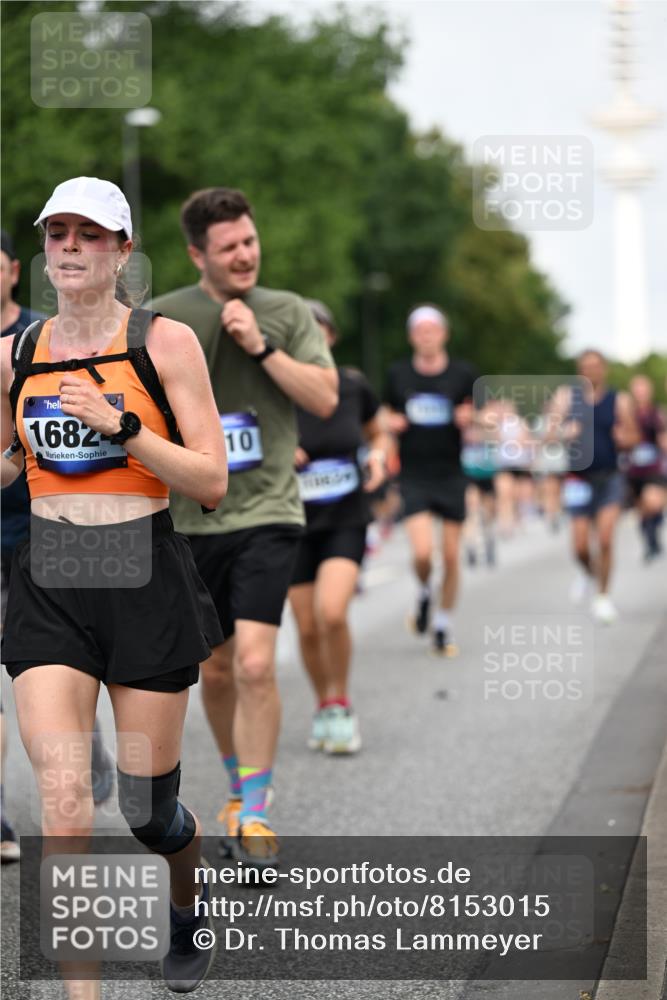 29.06.2025 - hella hamburg halbmarathon Dr. Thomas Lammeyer http://msf.ph/oto/8153015 29.06.2025 10:07:30 Kennedybrücke 1114, 1135, 1138, 1482, 1702, 1885, 2594, 2619, 2759, 2782, 2810, 3001, 3572, 3630, 4066, 4307, 4511, 4613, 6217, 6391, 7006, 7210, 7211, 7290, 7935, 8614, 9439, 9453, 9554, 10824 meine-sportfotos.de