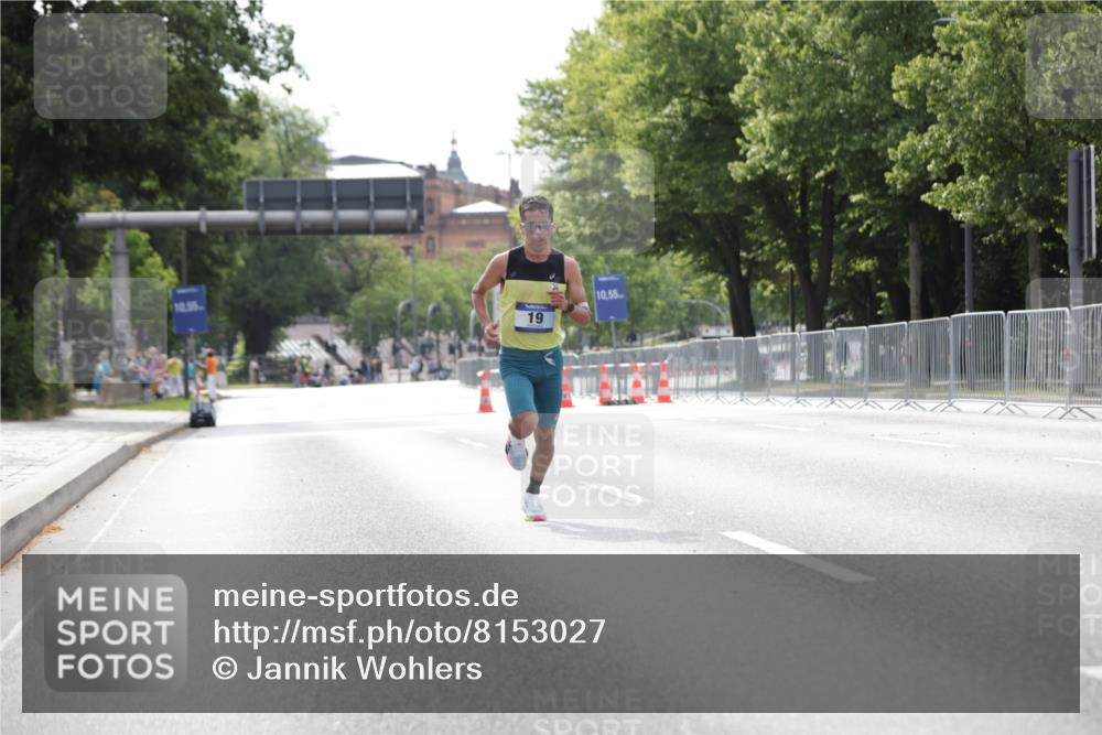 29.06.2025 - hella hamburg halbmarathon Jannik Wohlers http://msf.ph/oto/8153027 29.06.2025 09:32:12 Lombardsbrücke 14, 17, 19, 21 meine-sportfotos.de