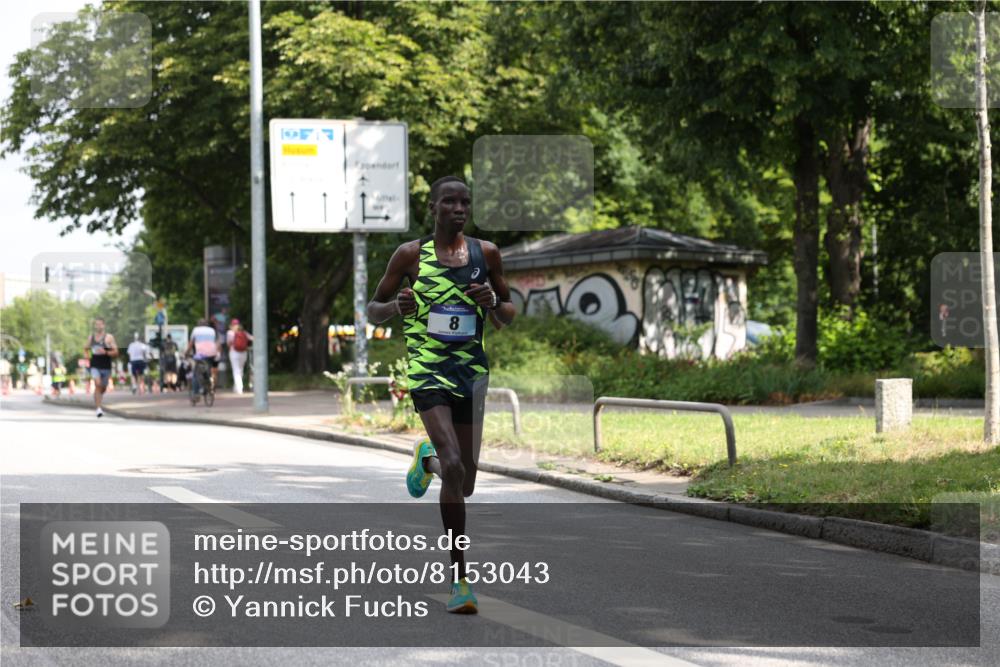 29.06.2025 - hella hamburg halbmarathon Yannick Fuchs http://msf.ph/oto/8153043 29.06.2025 10:00:43 20KM 8, 20, 58, 59 meine-sportfotos.de