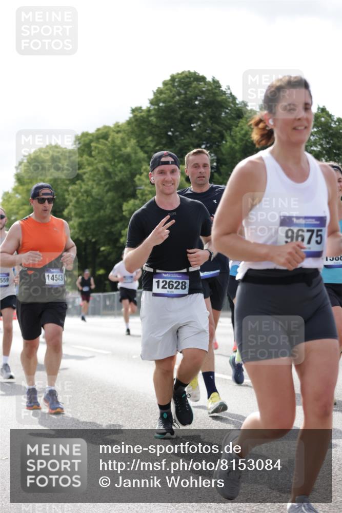 29.06.2025 - hella hamburg halbmarathon Jannik Wohlers http://msf.ph/oto/8153084 29.06.2025 10:15:35 Lombardsbrücke 1156, 1308, 1651, 2071, 2076, 2165, 2436, 3167, 4828, 5046, 5423, 7897, 7941, 7942, 8169, 8274, 8554, 8746, 8885, 9675, 9784, 9802, 10107, 10608, 11113, 11303, 11478, 11774, 11783, 11818, 12427, 12469, 12628, 14543, 14559, 15571, 15889, 16020, 16348, 16606, 17692, 18641, 19030 meine-sportfotos.de