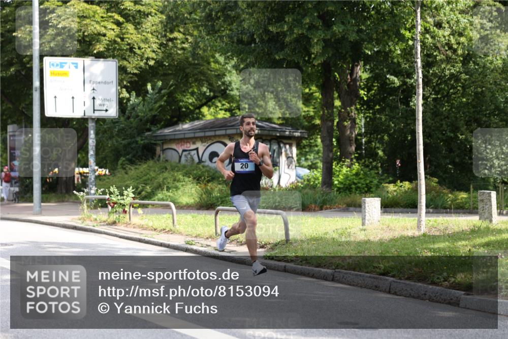 29.06.2025 - hella hamburg halbmarathon Yannick Fuchs http://msf.ph/oto/8153094 29.06.2025 10:00:47 20KM 20, 58 meine-sportfotos.de