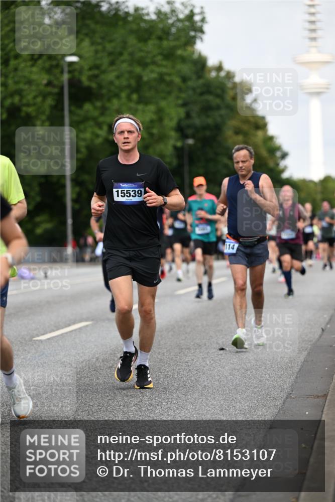 29.06.2025 - hella hamburg halbmarathon Dr. Thomas Lammeyer http://msf.ph/oto/8153107 29.06.2025 10:07:32 Kennedybrücke 1114, 1135, 1138, 1482, 1702, 1885, 2594, 2759, 2782, 2810, 3001, 3572, 3630, 4066, 4307, 4511, 4587, 4613, 6217, 6391, 7006, 7210, 7211, 7290, 7306, 7935, 8614, 9439, 9453, 9554, 10824 meine-sportfotos.de