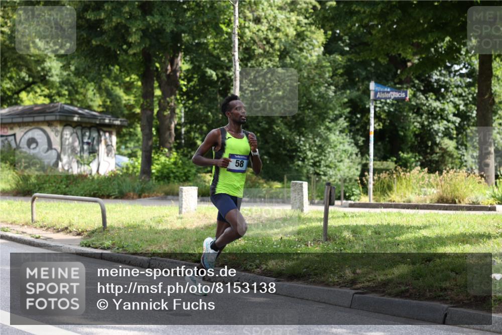 29.06.2025 - hella hamburg halbmarathon Yannick Fuchs http://msf.ph/oto/8153138 29.06.2025 10:00:57 20KM 58 meine-sportfotos.de
