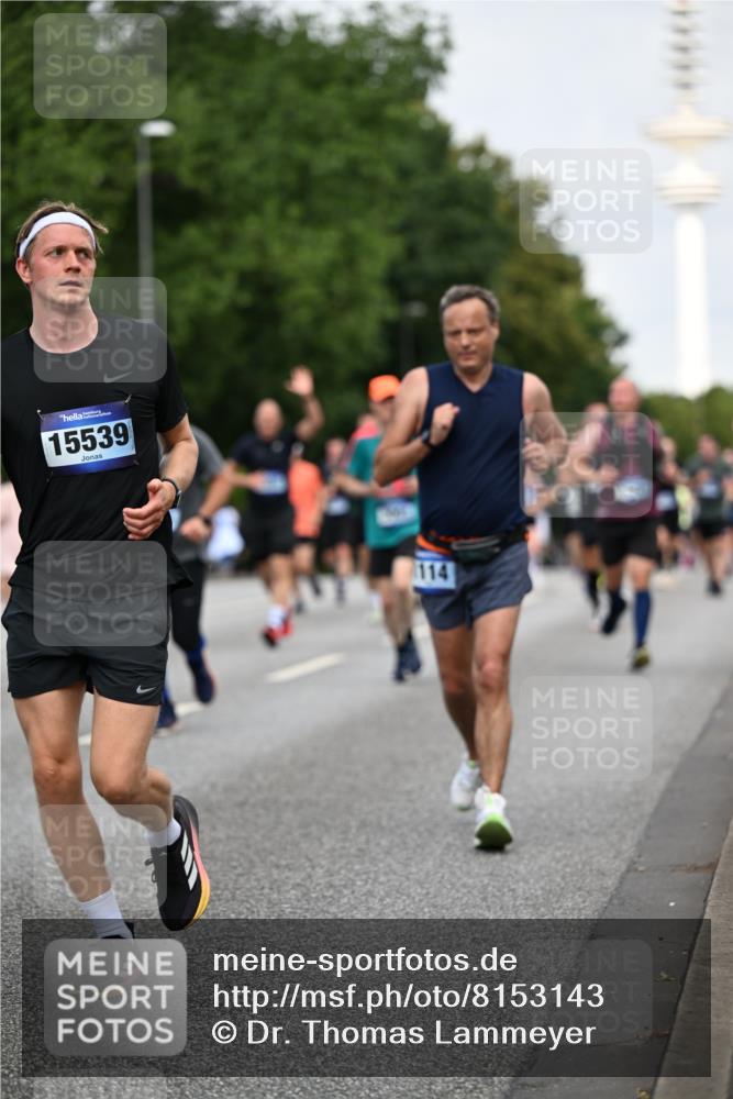 29.06.2025 - hella hamburg halbmarathon Dr. Thomas Lammeyer http://msf.ph/oto/8153143 29.06.2025 10:07:33 Kennedybrücke 1114, 1135, 1138, 1482, 1702, 1885, 2594, 2759, 2782, 3001, 3572, 3630, 4066, 4307, 4511, 4587, 4613, 5464, 6217, 6391, 7006, 7210, 7211, 7290, 7306, 7935, 8614, 9439, 9453, 9554, 10824 meine-sportfotos.de