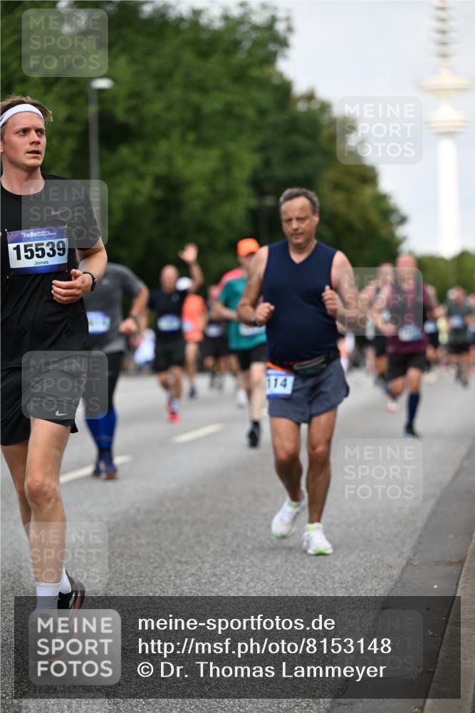 29.06.2025 - hella hamburg halbmarathon Dr. Thomas Lammeyer http://msf.ph/oto/8153148 29.06.2025 10:07:33 Kennedybrücke 1114, 1135, 1138, 1482, 1702, 1885, 2594, 2759, 2782, 3001, 3572, 3630, 4066, 4307, 4511, 4587, 4613, 5464, 6217, 6391, 7006, 7210, 7211, 7290, 7306, 7935, 8614, 9439, 9453, 9554, 10824 meine-sportfotos.de