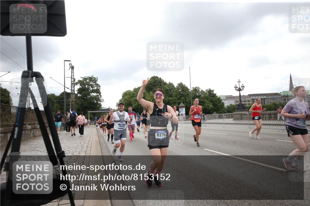 29.06.2025 - hella hamburg halbmarathon Jannik Wohlers http://msf.ph/oto/8153152 29.06.2025 10:47:10 Lombardsbrücke 1045, 1434, 2148, 2407, 2704, 2790, 2882, 2994, 3339, 4037, 4325, 4423, 4974, 4975, 5621, 5622, 5895, 6255, 6256, 6995, 7403, 7970, 8270, 8550, 8953, 9687, 9969, 9972, 10075, 10206, 10991, 11276, 11351, 11458, 11730, 11738, 11802, 12431, 12432, 13737, 13806, 13830, 13898, 13909, 14197, 14516, 14517, 15413, 15543, 16018, 16305, 16552, 16686, 17122, 17216, 17514, 18415, 18474, 18623, 18852, 18858 meine-sportfotos.de