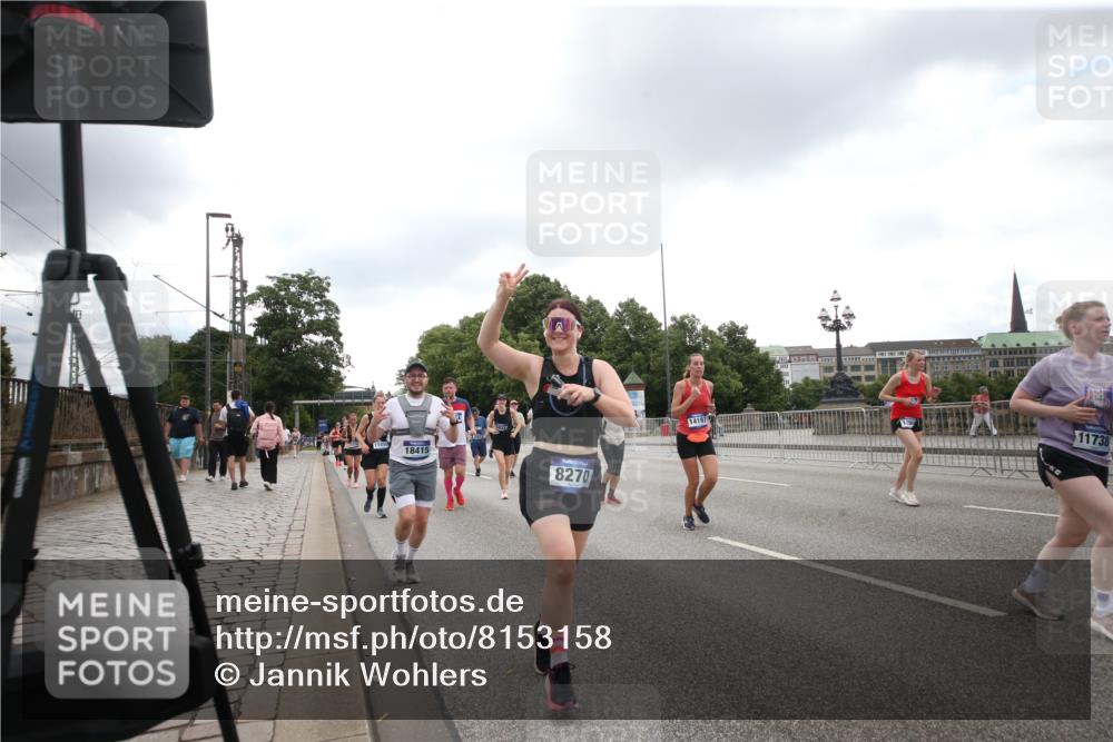 29.06.2025 - hella hamburg halbmarathon Jannik Wohlers http://msf.ph/oto/8153158 29.06.2025 10:47:10 Lombardsbrücke 1045, 1434, 2148, 2407, 2704, 2790, 2882, 2994, 3339, 4037, 4325, 4423, 4974, 4975, 5621, 5622, 5895, 6255, 6256, 6995, 7403, 7970, 8270, 8550, 8953, 9687, 9969, 9972, 10075, 10206, 10991, 11276, 11351, 11458, 11730, 11738, 11802, 12431, 12432, 13737, 13806, 13830, 13898, 13909, 14197, 14516, 14517, 15413, 15543, 16018, 16305, 16552, 16686, 17122, 17216, 17514, 18415, 18474, 18623, 18852, 18858 meine-sportfotos.de