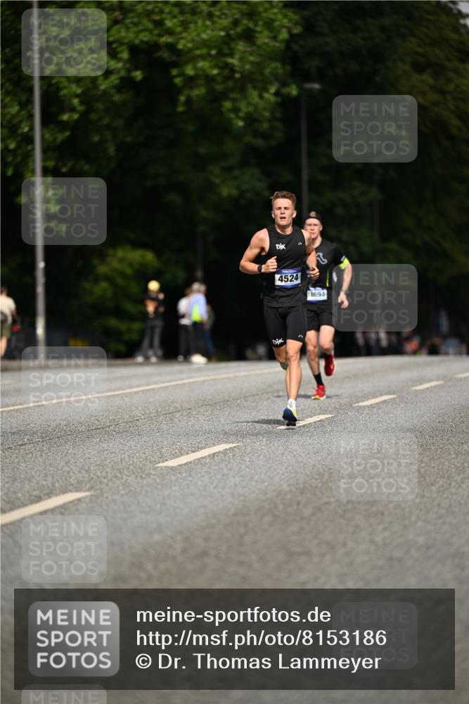 29.06.2025 - hella hamburg halbmarathon Dr. Thomas Lammeyer http://msf.ph/oto/8153186 29.06.2025 09:42:13 Kennedybrücke 4524 meine-sportfotos.de