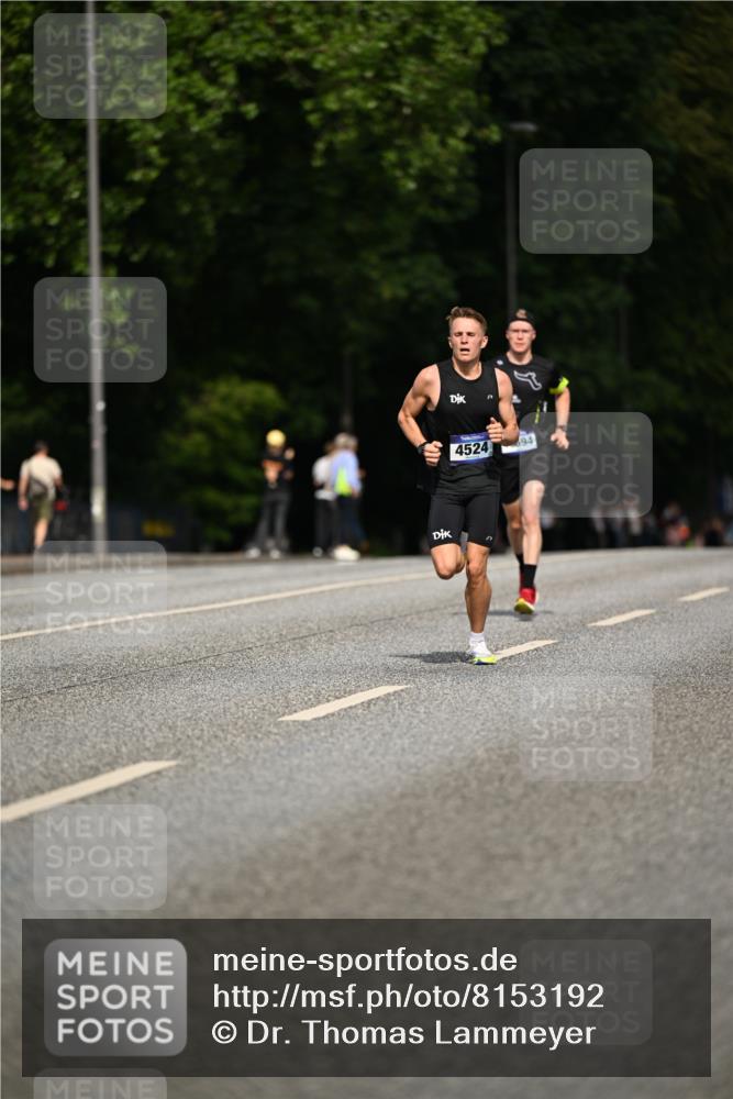 29.06.2025 - hella hamburg halbmarathon Dr. Thomas Lammeyer http://msf.ph/oto/8153192 29.06.2025 09:42:14 Kennedybrücke 4524 meine-sportfotos.de