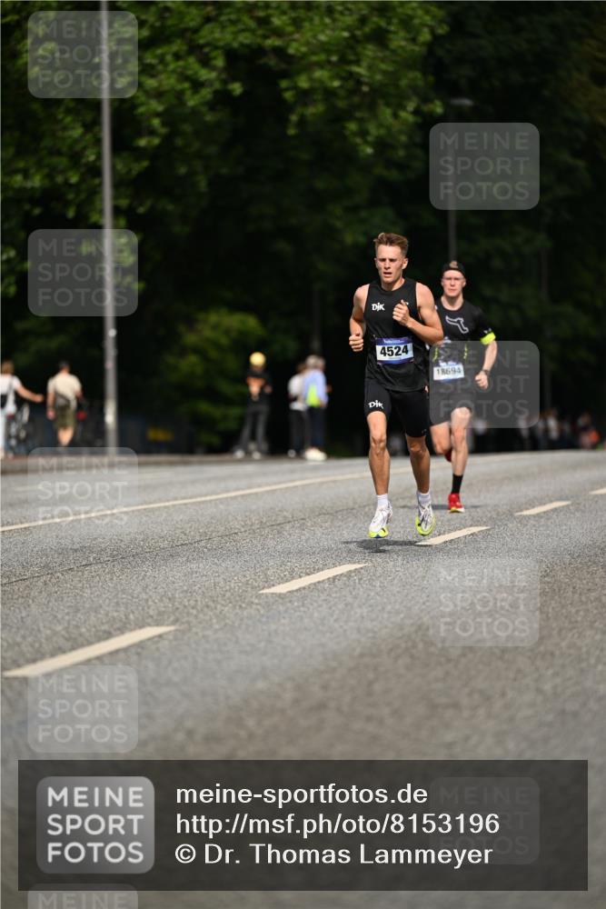 29.06.2025 - hella hamburg halbmarathon Dr. Thomas Lammeyer http://msf.ph/oto/8153196 29.06.2025 09:42:14 Kennedybrücke 4524 meine-sportfotos.de