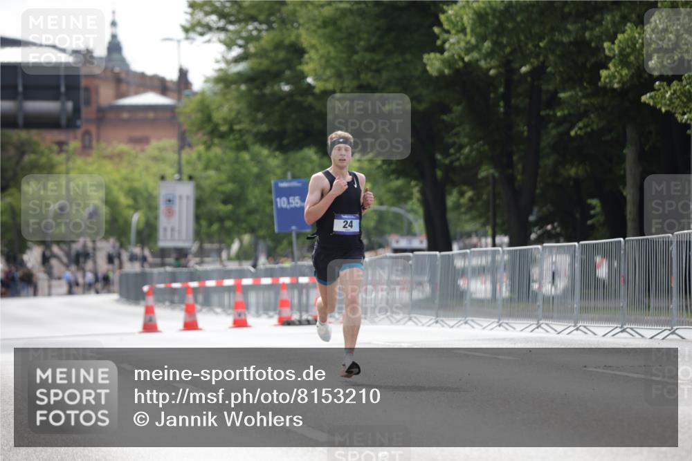 29.06.2025 - hella hamburg halbmarathon Jannik Wohlers http://msf.ph/oto/8153210 29.06.2025 09:32:55 Lombardsbrücke 24 meine-sportfotos.de