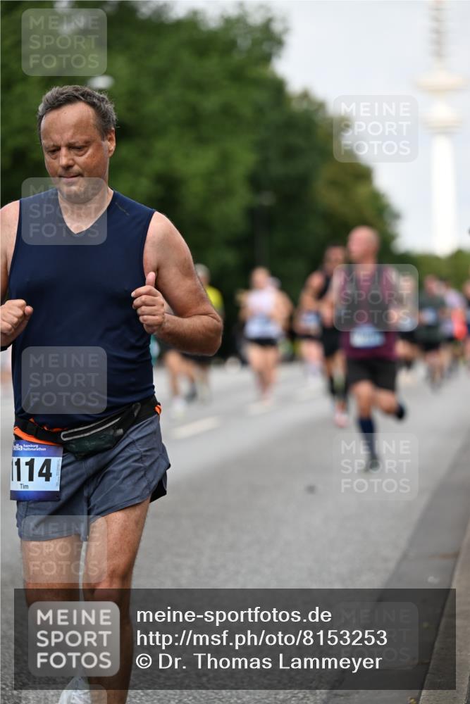 29.06.2025 - hella hamburg halbmarathon Dr. Thomas Lammeyer http://msf.ph/oto/8153253 29.06.2025 10:07:35 Kennedybrücke 1114, 1135, 1138, 1482, 1885, 2594, 2759, 2782, 3001, 3572, 4307, 4511, 4587, 5384, 5396, 5464, 6217, 6391, 7006, 7210, 7211, 7277, 7278, 7279, 7290, 7306, 7935, 8614, 9439, 9453, 9554, 10824 meine-sportfotos.de