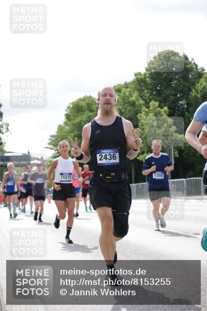 29.06.2025 - hella hamburg halbmarathon Jannik Wohlers http://msf.ph/oto/8153255 29.06.2025 10:15:39 Lombardsbrücke 1156, 1308, 1651, 2071, 2076, 2165, 2436, 2803, 3167, 4828, 5046, 5423, 7897, 8169, 8274, 8554, 8746, 8885, 9601, 9675, 9784, 9802, 10107, 10292, 10844, 10990, 11113, 11303, 11478, 11774, 11783, 11818, 12427, 12628, 14543, 14559, 15571, 15724, 15889, 16020, 16348, 16606, 17692, 18641, 19030 meine-sportfotos.de