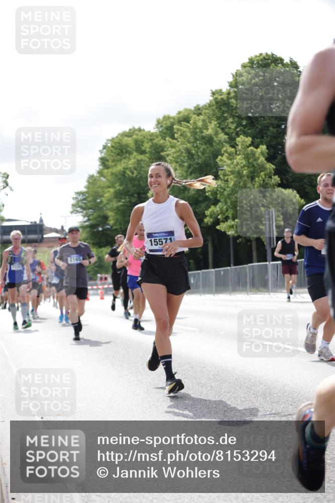 29.06.2025 - hella hamburg halbmarathon Jannik Wohlers http://msf.ph/oto/8153294 29.06.2025 10:15:40 Lombardsbrücke 1156, 1308, 1651, 2071, 2076, 2165, 2436, 2803, 2835, 3167, 4828, 5046, 5423, 7897, 8169, 8274, 8554, 8746, 8885, 9601, 9675, 9784, 9802, 10107, 10292, 10844, 10990, 11113, 11303, 11478, 11774, 11783, 11818, 12427, 12628, 14543, 14559, 15571, 15724, 15889, 16020, 16348, 16606, 17692, 18641, 18735, 19030 meine-sportfotos.de