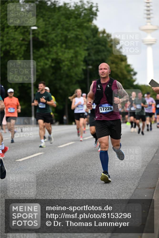 29.06.2025 - hella hamburg halbmarathon Dr. Thomas Lammeyer http://msf.ph/oto/8153296 29.06.2025 10:07:36 Kennedybrücke 1114, 1135, 1138, 1482, 1885, 2594, 2759, 2782, 3001, 3572, 4307, 4511, 4587, 5384, 5396, 5464, 6217, 6391, 7006, 7210, 7211, 7277, 7278, 7279, 7290, 7306, 7935, 8614, 9439, 9453, 9554, 10824 meine-sportfotos.de