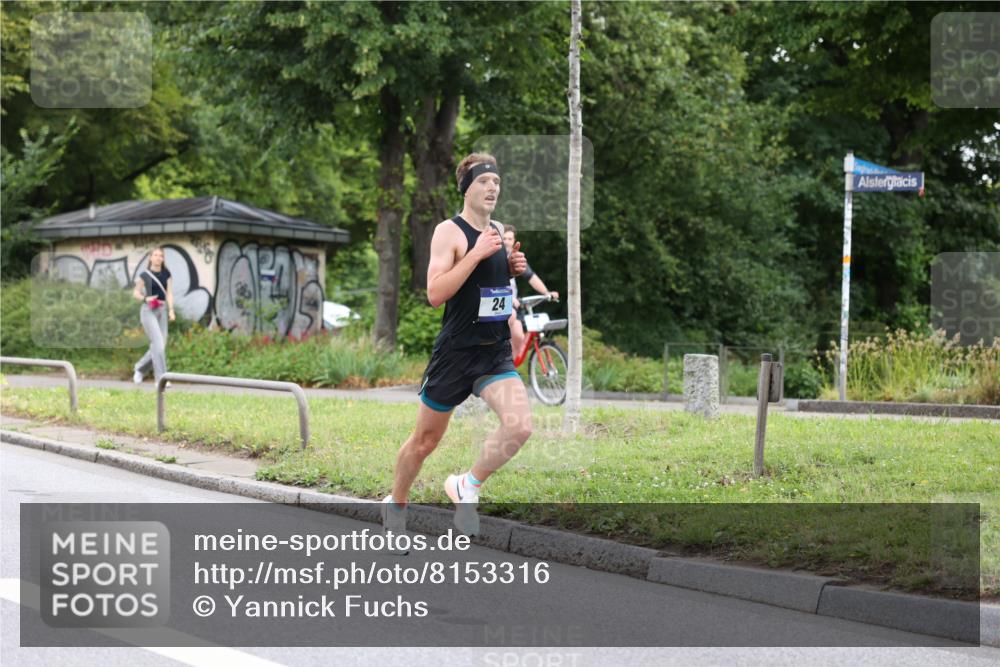 29.06.2025 - hella hamburg halbmarathon Yannick Fuchs http://msf.ph/oto/8153316 29.06.2025 10:02:27 20KM 24 meine-sportfotos.de