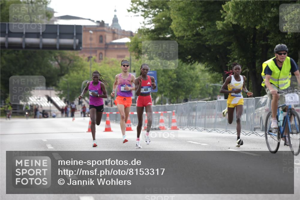 29.06.2025 - hella hamburg halbmarathon Jannik Wohlers http://msf.ph/oto/8153317 29.06.2025 09:34:36 Lombardsbrücke  meine-sportfotos.de