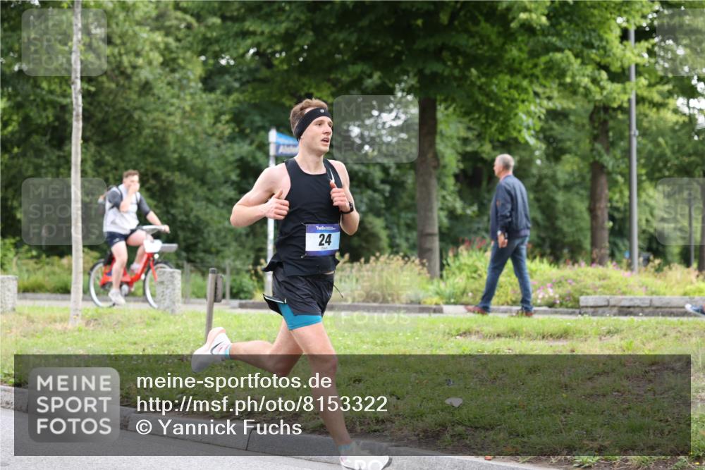 29.06.2025 - hella hamburg halbmarathon Yannick Fuchs http://msf.ph/oto/8153322 29.06.2025 10:02:28 20KM 24 meine-sportfotos.de