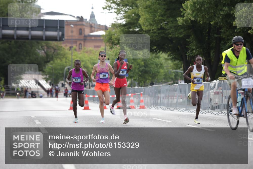 29.06.2025 - hella hamburg halbmarathon Jannik Wohlers http://msf.ph/oto/8153329 29.06.2025 09:34:36 Lombardsbrücke  meine-sportfotos.de