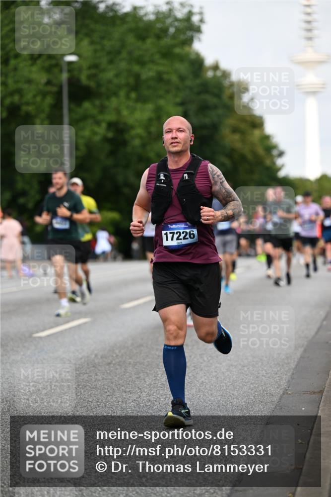 29.06.2025 - hella hamburg halbmarathon Dr. Thomas Lammeyer http://msf.ph/oto/8153331 29.06.2025 10:07:37 Kennedybrücke 1114, 1135, 1138, 1482, 1885, 2594, 2759, 2782, 3001, 3572, 4307, 4511, 4587, 5384, 5396, 5464, 6217, 6391, 6453, 7006, 7210, 7211, 7277, 7278, 7279, 7290, 7306, 7935, 8614, 9439, 9453, 9554, 10824, 11402 meine-sportfotos.de