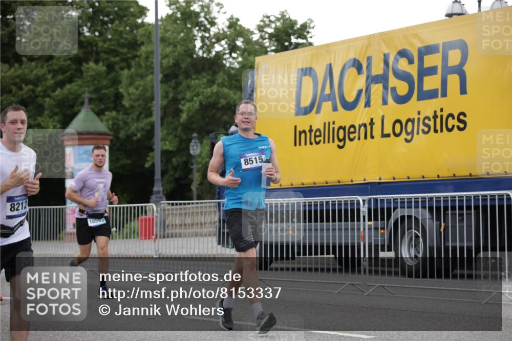 29.06.2025 - hella hamburg halbmarathon Jannik Wohlers http://msf.ph/oto/8153337 29.06.2025 10:53:00 Lombardsbrücke 1340, 1709, 1900, 1906, 1984, 2065, 2409, 3226, 4195, 4595, 5428, 5562, 5815, 6041, 6044, 7068, 7483, 7611, 7876, 8189, 8212, 8414, 8515, 8906, 9456, 9685, 9764, 9785, 10043, 10175, 10490, 11489, 11914, 12068, 12082, 12193, 12219, 12280, 12700, 13011, 13072, 13326, 13351, 14038, 14065, 14419, 14761, 15498, 16979, 17012, 17236, 17577, 17600, 18057, 18079, 18144, 18311, 18523, 18532, 18593 meine-sportfotos.de