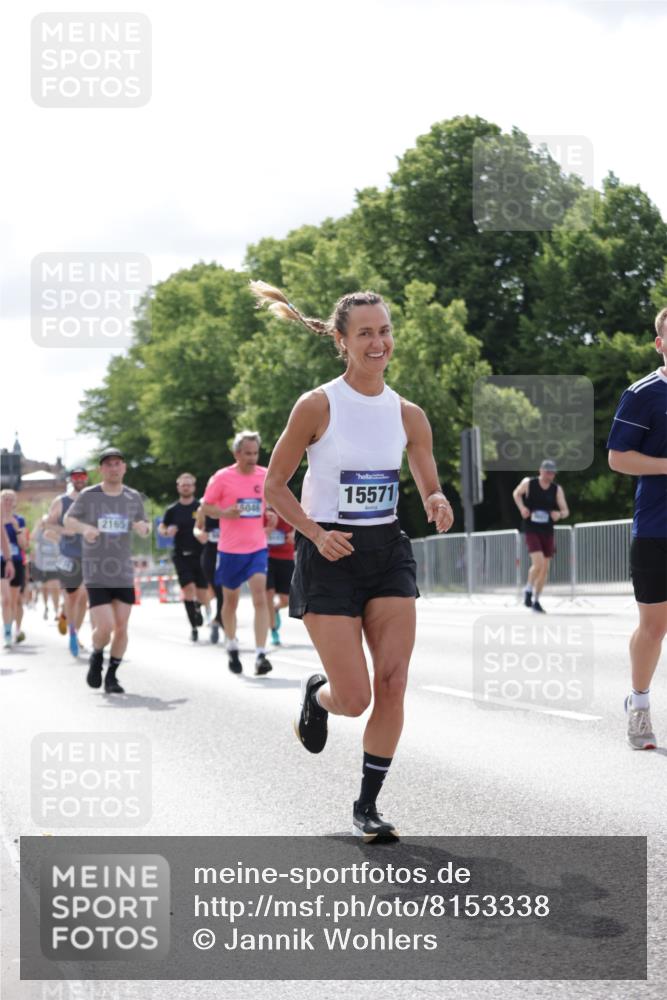29.06.2025 - hella hamburg halbmarathon Jannik Wohlers http://msf.ph/oto/8153338 29.06.2025 10:15:40 Lombardsbrücke 1156, 1308, 1651, 2071, 2076, 2165, 2436, 2803, 2835, 3167, 4828, 5046, 5423, 7897, 8169, 8274, 8554, 8746, 8885, 9601, 9675, 9784, 9802, 10107, 10292, 10844, 10990, 11113, 11303, 11478, 11774, 11783, 11818, 12427, 12628, 14543, 14559, 15571, 15724, 15889, 16020, 16348, 16606, 17692, 18641, 18735, 19030 meine-sportfotos.de