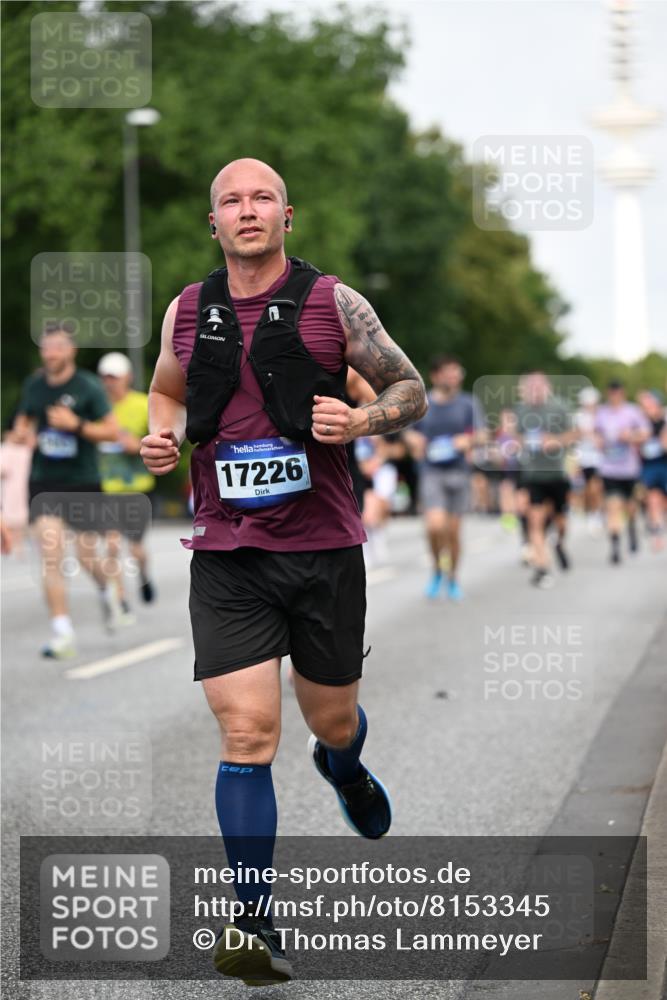 29.06.2025 - hella hamburg halbmarathon Dr. Thomas Lammeyer http://msf.ph/oto/8153345 29.06.2025 10:07:38 Kennedybrücke 1114, 1482, 1885, 2594, 2759, 2782, 3001, 3572, 4307, 4511, 4587, 5384, 5396, 5464, 6217, 6391, 6453, 7006, 7210, 7211, 7277, 7278, 7279, 7290, 7306, 7935, 8614, 9453, 9554, 10824, 11402 meine-sportfotos.de