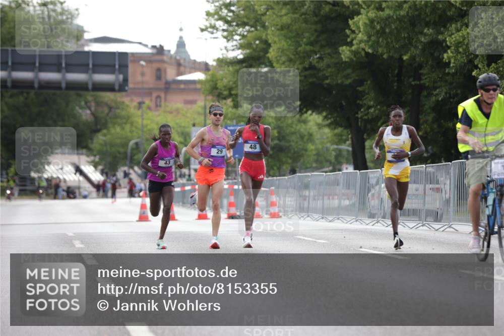 29.06.2025 - hella hamburg halbmarathon Jannik Wohlers http://msf.ph/oto/8153355 29.06.2025 09:34:36 Lombardsbrücke  meine-sportfotos.de